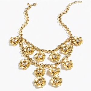 🎉HP🎉-GOLD FLOWER W/CRYSTAL STATEMENT NECKLACE